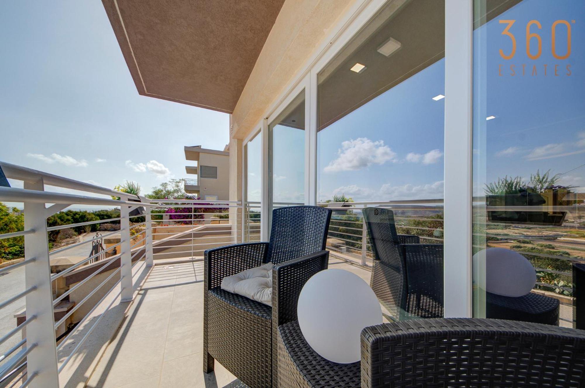 Stunning With Jacuzzi & Beautiful Views By 360 Estates