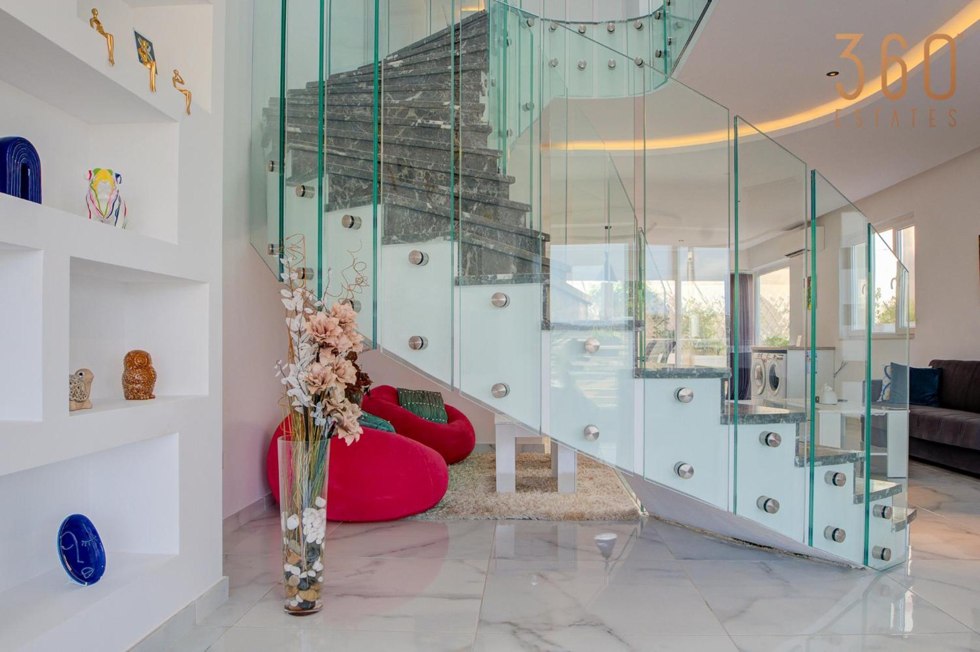 Stunning With Jacuzzi & Beautiful Views By 360 Estates *