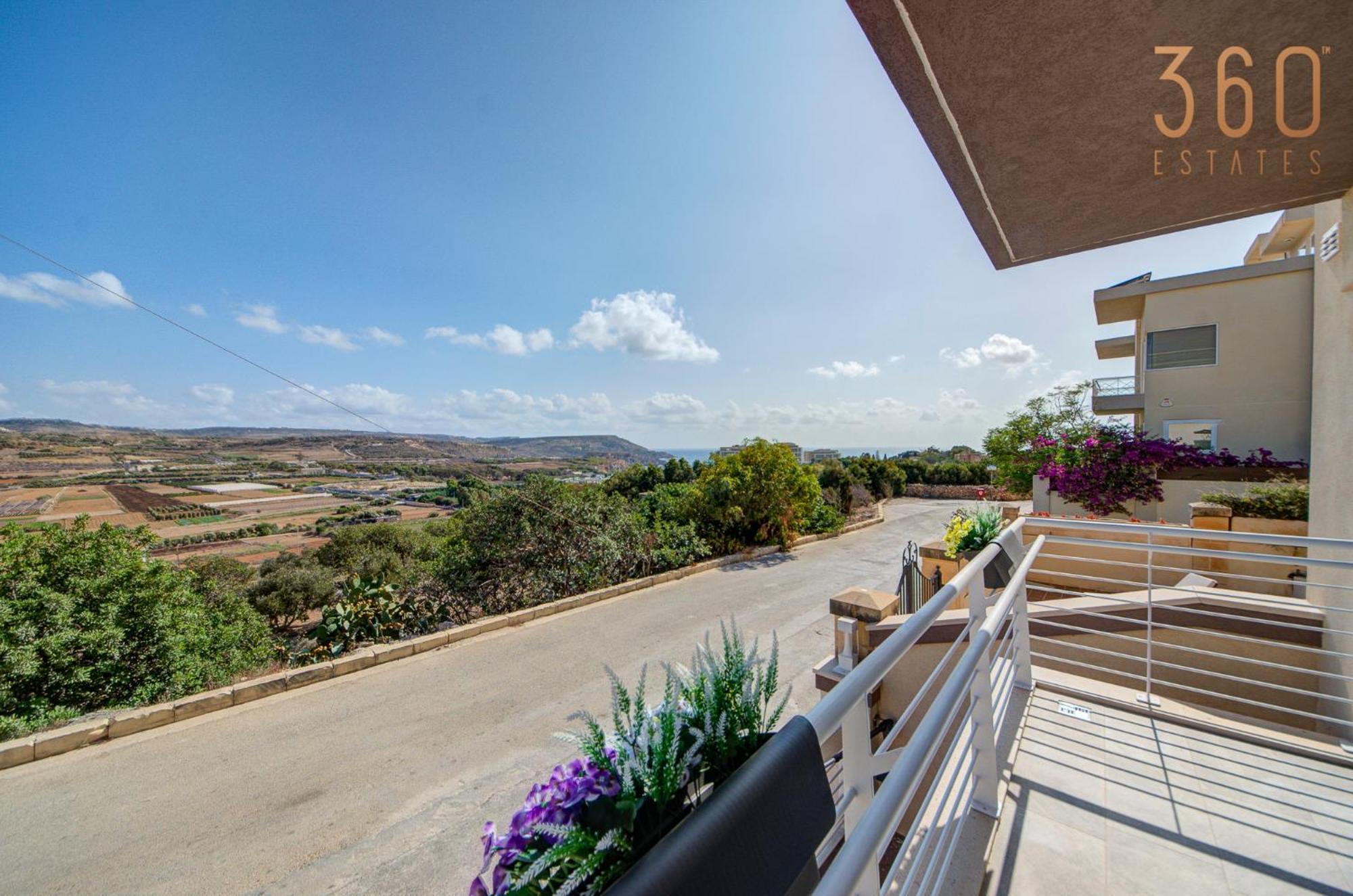 Stunning With Jacuzzi & Beautiful Views By 360 Estates *
