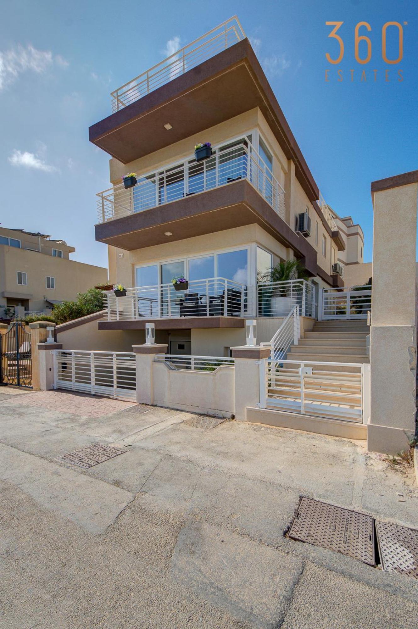 Stunning With Jacuzzi & Beautiful Views By 360 Estates Villa Mellieha